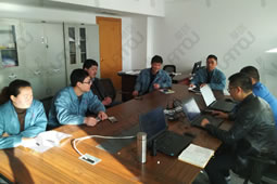 華謀咨詢為某（化工、膠片）公司開展現場TnPM精益管理小組交流活動