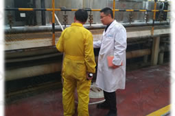 華謀咨詢為某（化工、膠片）進行TnPM精益管理現場交流會