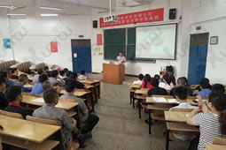 華謀咨詢?yōu)槟常ㄆ湫袠I(yè)）公司對中基層管理人員進行6S基礎(chǔ)知識測試